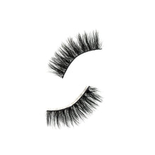 Load image into Gallery viewer, Reusable Faux Mink Alexia Lashes
