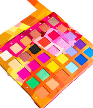 Load image into Gallery viewer, prados beauty x steven paul judd eyeshadow palette 2
